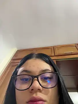 Snapshot of alissonfernandez_ chatting on October 30, 2025, 12:39 pm alissonfernandez online show from October 30, 2025, 12:39 pm