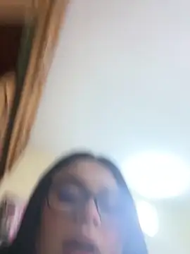 Snapshot of alissonfernandez_ chatting on November 9, 2025, 6:06 pm alissonfernandez online show from November 9, 2025, 6:06 pm