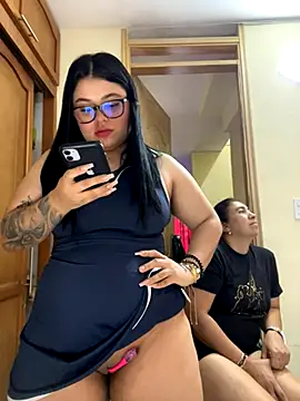 Snapshot of alissonfernandez_ chatting on November 12, 2025, 1:00 pm alissonfernandez online show from November 12, 2025, 1:00 pm