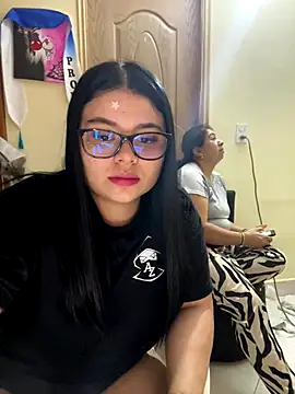 Snapshot of alissonfernandez_ chatting on November 28, 2025, 12:52 pm alissonfernandez online show from November 28, 2025, 12:52 pm