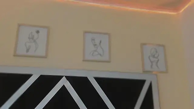 marian pinzon online show from December 16, 2025, 2:38 am