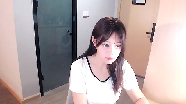 puppy-mango online show from December 4, 2024, 9:07 am