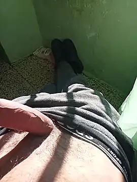 MrTamburine22 online show from November 28, 2025, 11:57 am