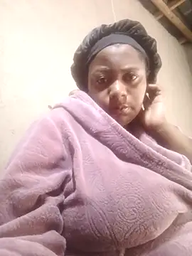 Snapshot of bustyboobs6 chatting on November 5, 2025, 6:35 am bustyboobs6 online show from November 5, 2025, 6:35 am