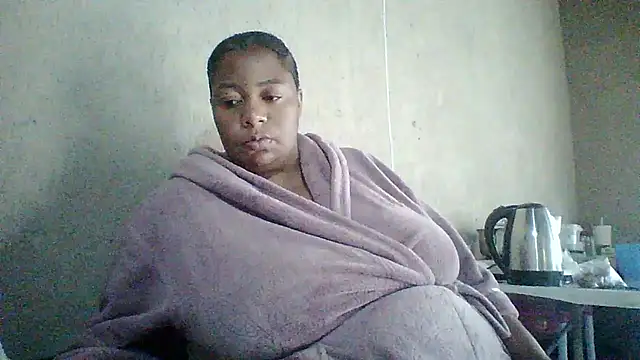 Snapshot of bustyboobs6 chatting on December 3, 2025, 6:32 am bustyboobs6 online show from December 3, 2025, 6:32 am