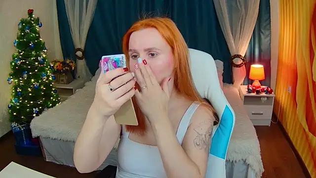 Snapshot of AliceBYKiss chatting on December 24, 2024, 12:33 pm AliceBYKiss online show from December 24, 2024, 12:33 pm