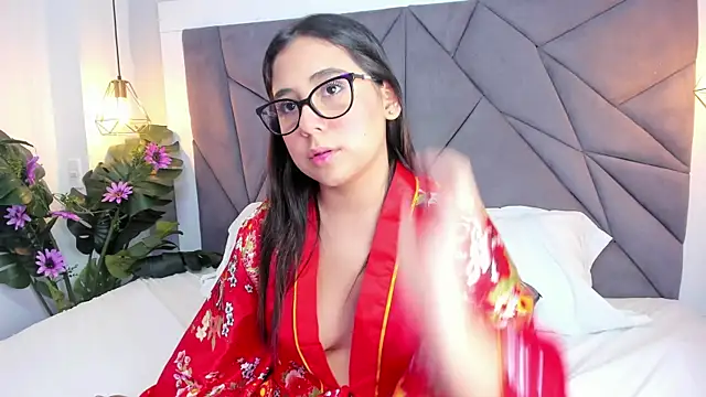 MelodyRey  online show from March 8, 2025, 6:43 am