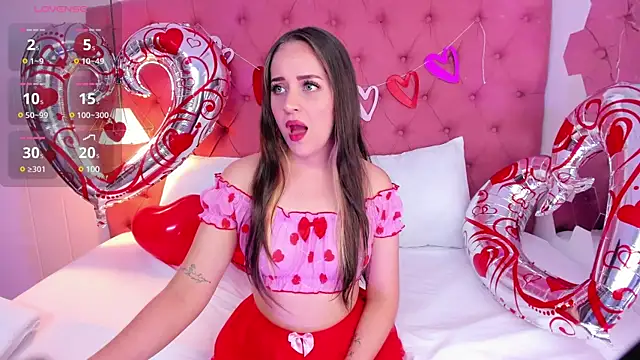 Snapshot of DannaCouper chatting on February 16, 2025, 3:37 am DannaCouper online show from February 16, 2025, 3:37 am