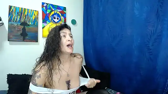 Snapshot of Leyla_Horny_Bg chatting on October 12, 2025, 10:31 pm Leyla Horny Bg online show from October 12, 2025, 10:31 pm