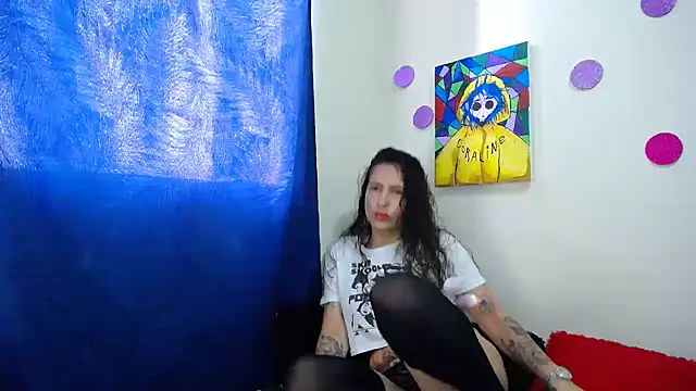 Snapshot of Leyla_Horny_Bg chatting on October 17, 2025, 8:00 pm Leyla Horny Bg online show from October 17, 2025, 8:00 pm