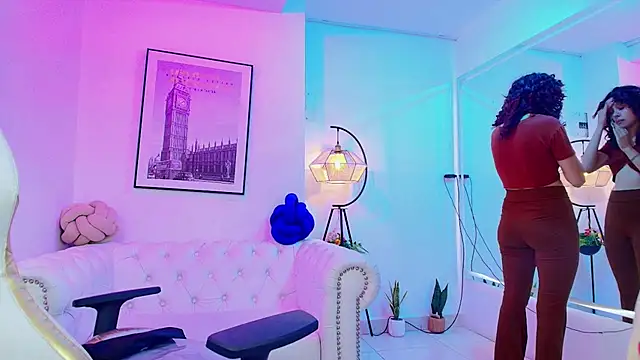 Theia moon online show from January 18, 2025, 12:36 pm