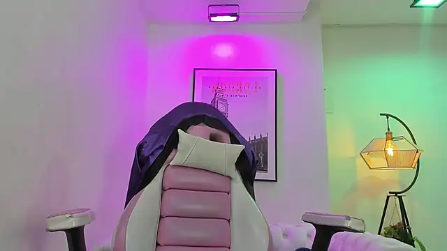 Theia moon online show from March 19, 2025, 12:45 pm