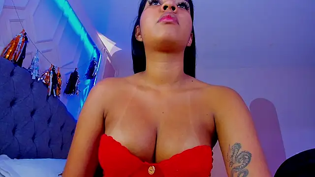 MadyLust online show from October 24, 2025, 10:17 pm