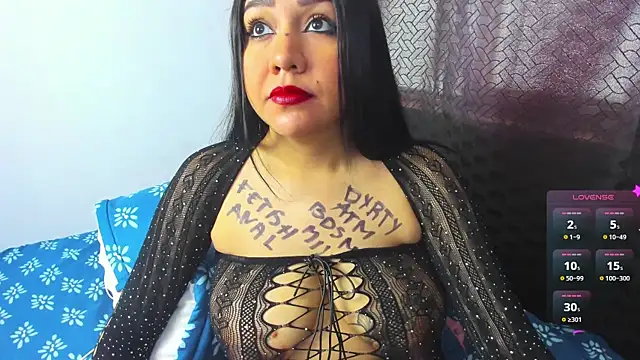 Snapshot of Venus_Blackk chatting on January 11, 2025, 1:32 pm Venus Blackk online show from January 11, 2025, 1:32 pm