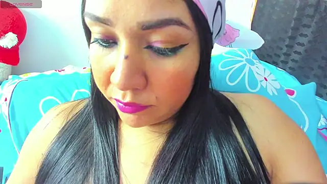 Snapshot of Venus_Blackk chatting on January 12, 2025, 4:18 pm Venus Blackk online show from January 12, 2025, 4:18 pm