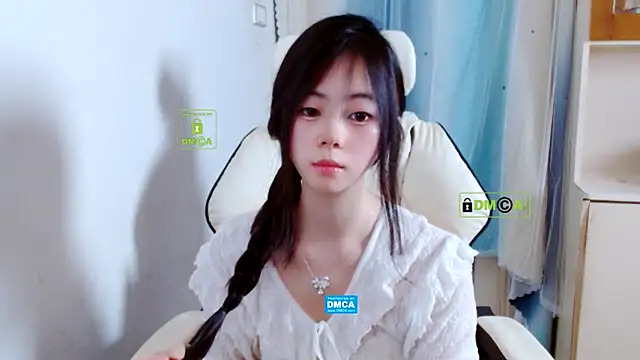 xiyao1314 online show from November 24, 2025, 5:51 am