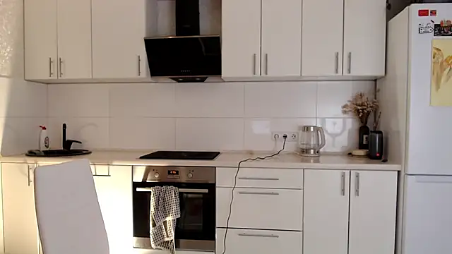 Snapshot of KissMyVibe chatting on October 10, 2025, 5:23 pm KissMyVibe online show from October 10, 2025, 5:23 pm