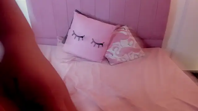 Snapshot of MeridaLane chatting on February 10, 2025, 2:59 pm MeridaLane online show from February 10, 2025, 2:59 pm