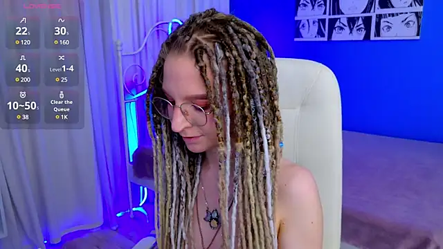 Snapshot of VioletShine chatting on March 5, 2025, 3:40 pm VioletShine online show from March 5, 2025, 3:40 pm