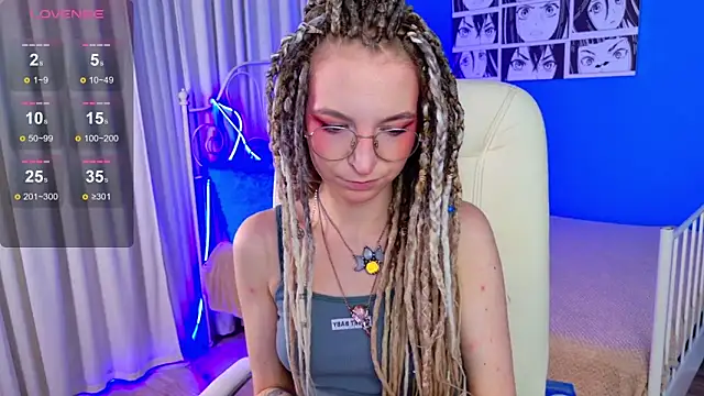 Snapshot of VioletShine chatting on November 17, 2025, 3:07 pm VioletShine online show from November 17, 2025, 3:07 pm