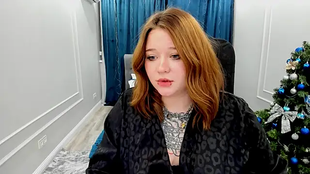 Snapshot of MoonLghte chatting on January 9, 2025, 2:51 pm MoonLghte online show from January 9, 2025, 2:51 pm