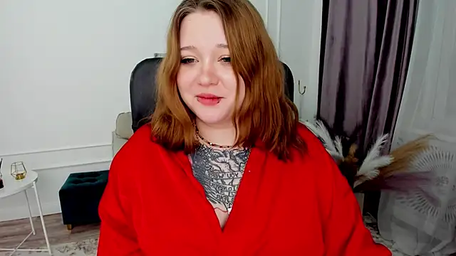 Snapshot of MoonLghte chatting on January 30, 2025, 1:44 am MoonLghte online show from January 30, 2025, 1:44 am