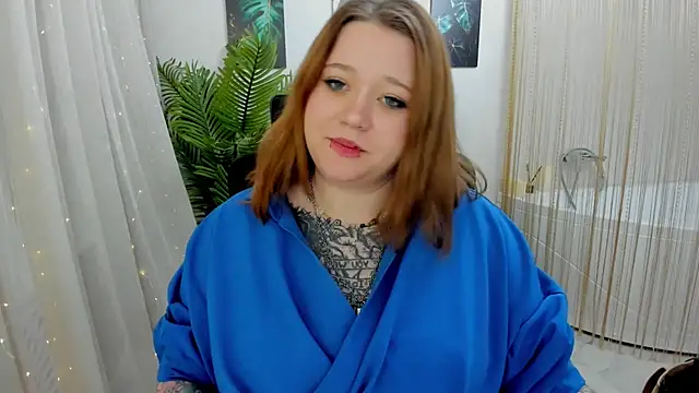 Snapshot of MoonLghte chatting on February 1, 2025, 4:33 pm MoonLghte online show from February 1, 2025, 4:33 pm