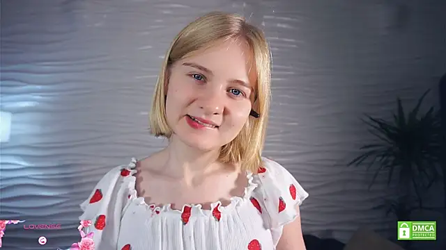 OdelinaFicken online show from October 23, 2025, 5:18 am