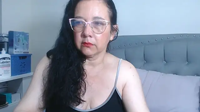 Snapshot of maturepriscila chatting on October 28, 2025, 1:14 pm maturepriscila online show from October 28, 2025, 1:14 pm