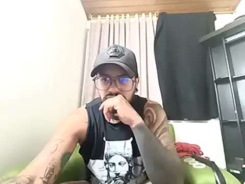 Nicky smith   online show from December 5, 2024, 11:18 pm