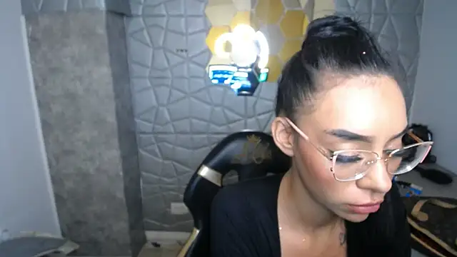 Snapshot of Tiffanny chatting on March 13, 2025, 6:56 pm Tiffanny online show from March 13, 2025, 6:56 pm