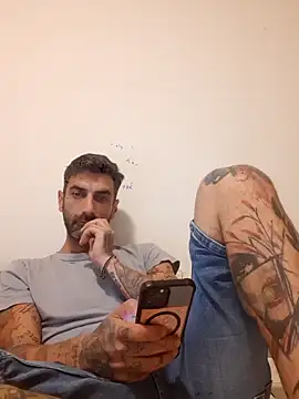 Italian69am online show from September 22, 2025, 3:58 pm