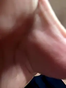 Snapshot of xxxxxrenxxxxx chatting on December 4, 2024, 12:47 pm xxxxxrenxxxxx online show from December 4, 2024, 12:47 pm