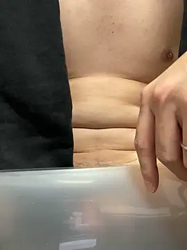 Snapshot of xxxxxrenxxxxx chatting on December 20, 2024, 1:11 pm xxxxxrenxxxxx online show from December 20, 2024, 1:11 pm