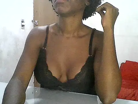 maisinha3193 online show from October 15, 2025, 2:22 am