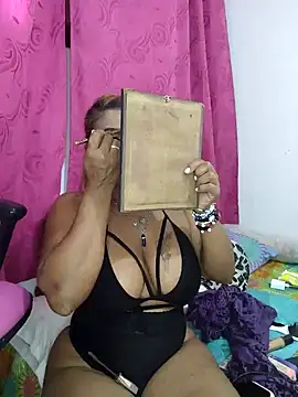 Snapshot of milf_venus chatting on December 27, 2024, 7:46 pm milf venus online show from December 27, 2024, 7:46 pm