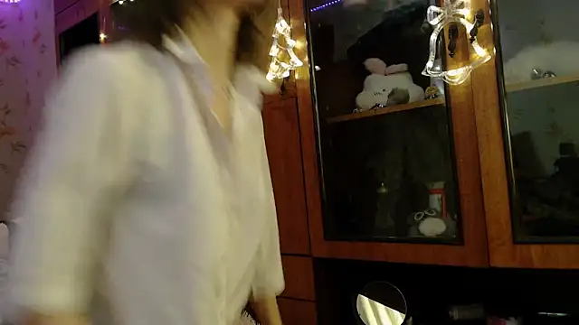 Snapshot of cloudgirrl chatting on January 12, 2025, 8:57 pm cloudgirrl online show from January 12, 2025, 8:57 pm