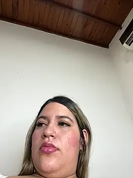 Snapshot of Amira__Fatima chatting on September 26, 2025, 1:37 pm Amira Fatima online show from September 26, 2025, 1:37 pm