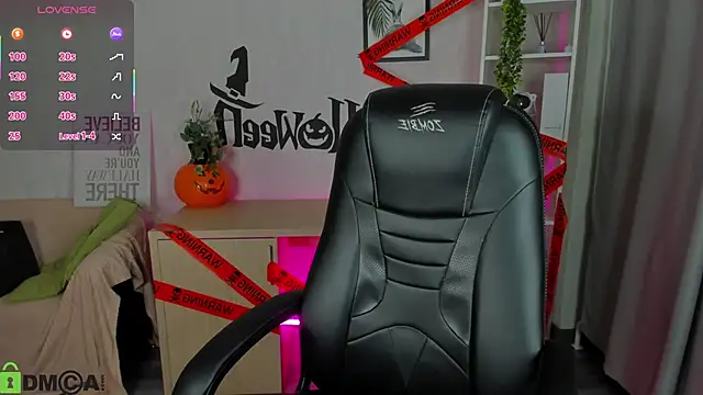 Christy Little online show from October 30, 2025, 12:23 am