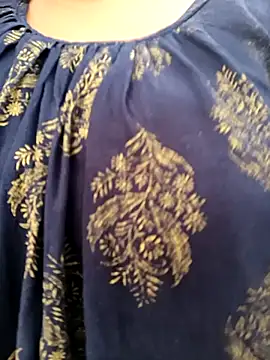 Snapshot of Sneha_gril chatting on March 15, 2025, 2:03 am Sneha gril online show from March 15, 2025, 2:03 am