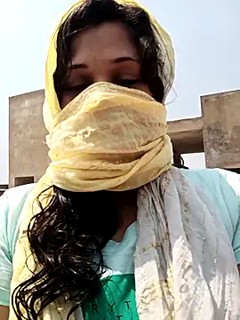 Snapshot of Sneha_gril chatting on March 18, 2025, 6:03 am Sneha gril online show from March 18, 2025, 6:03 am