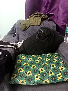 Snapshot of Sneha_gril chatting on October 10, 2025, 2:05 pm Sneha gril online show from October 10, 2025, 2:05 pm