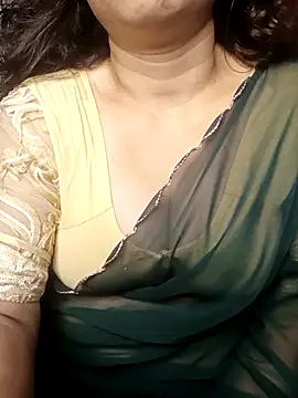 Snapshot of Sneha_gril chatting on October 27, 2025, 4:44 pm Sneha gril online show from October 27, 2025, 4:44 pm