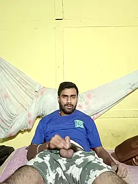 Snapshot of Skinny_Bigass_23 chatting on January 15, 2025, 8:16 pm Skinny Bigass 23 online show from January 15, 2025, 8:16 pm