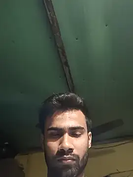 Snapshot of Skinny_Bigass_23 chatting on March 16, 2025, 8:00 pm Skinny Bigass 23 online show from March 16, 2025, 8:00 pm