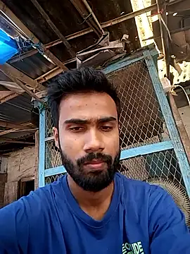 Skinny Bigass 23 online show from November 10, 2025, 7:51 am