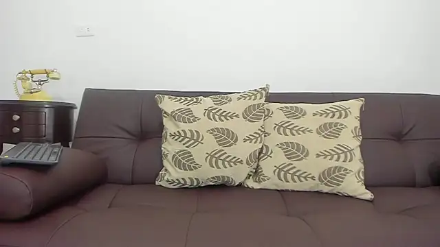 Amir mikelsen online show from February 22, 2025, 1:02 pm