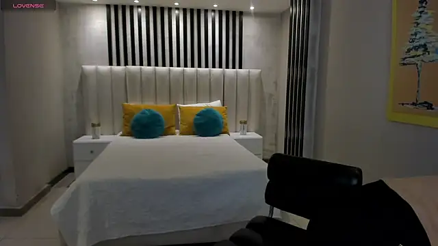 KaiaFerreira online show from November 11, 2025, 12:27 pm