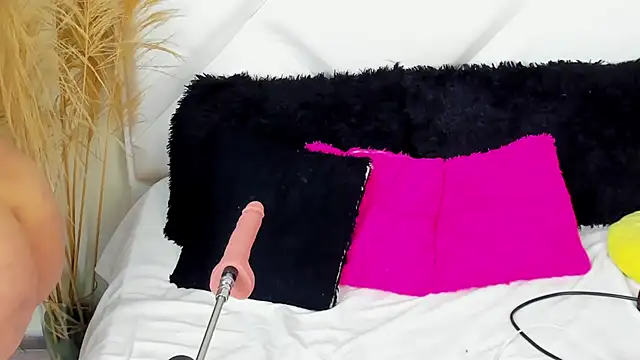 Snapshot of ScarlethNatasha chatting on January 29, 2025, 12:33 am ScarlethNatasha online show from January 29, 2025, 12:33 am
