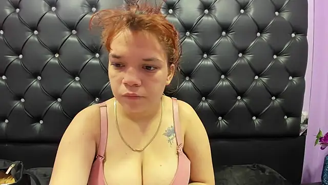 Snapshot of MelanyCarter18 chatting on September 20, 2025, 12:50 pm MelanyCarter18 online show from September 20, 2025, 12:50 pm